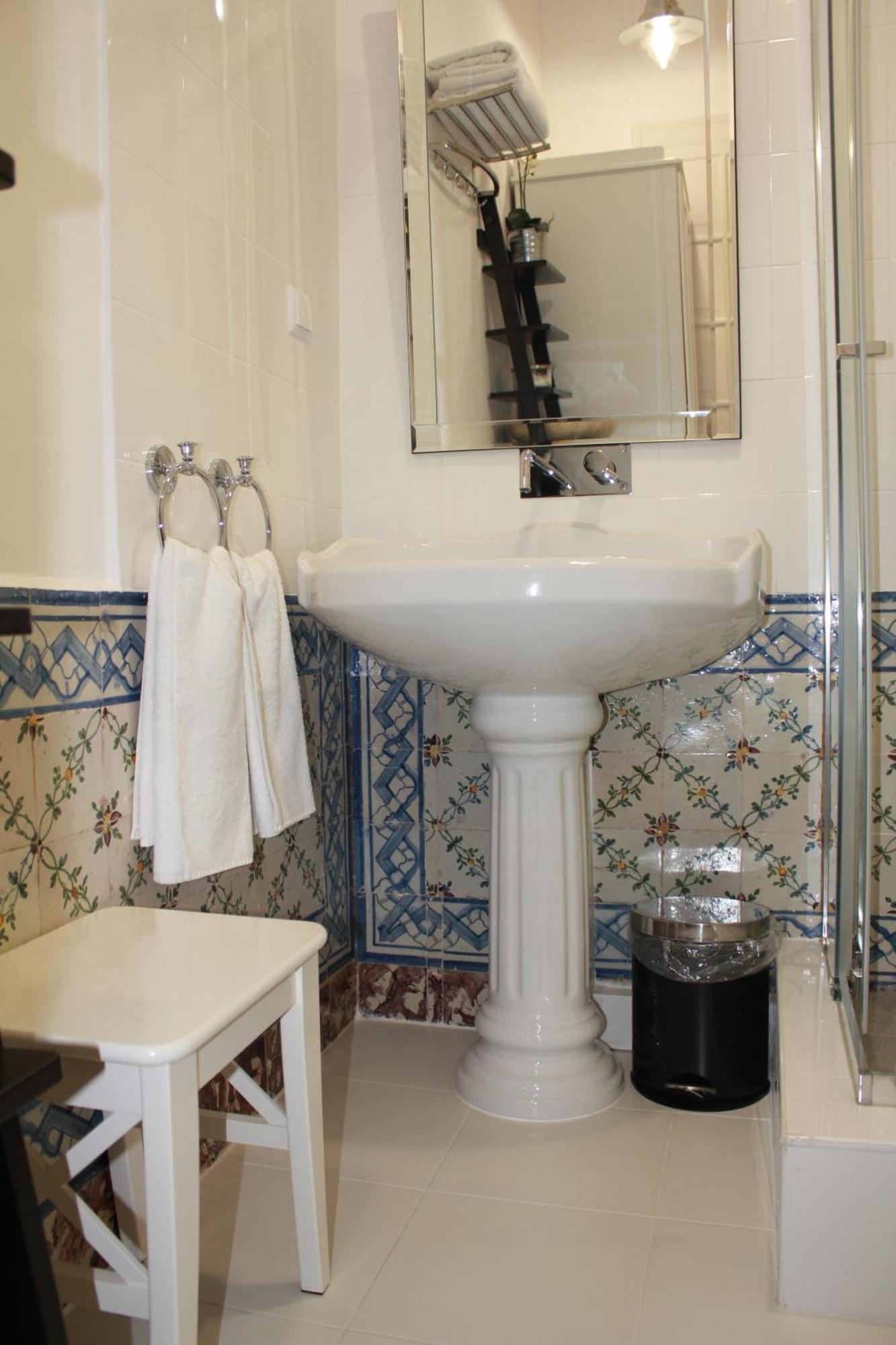 Lisbon Downtown Inn Lisboa Quarto foto